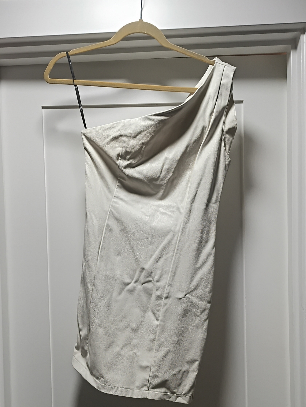 Forever 21 One-Shoulder Ivory Cocktail Dress